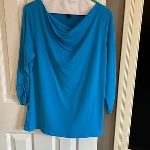 Ann Taylor scoop neck top